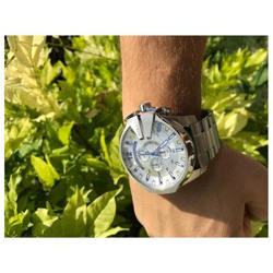 Orologio Diesel Mega Chief características