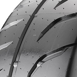 Toyo Proxes R888R ( 235/50 ZR15 94W 2G ) características