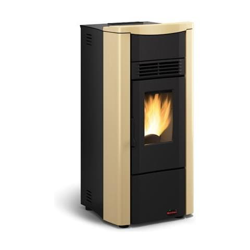 Stufa a Pellet Giusy Plus Evo Potenza Termica 8 kW 230 m3 Riscaldabili Colore Pergamena en oferta